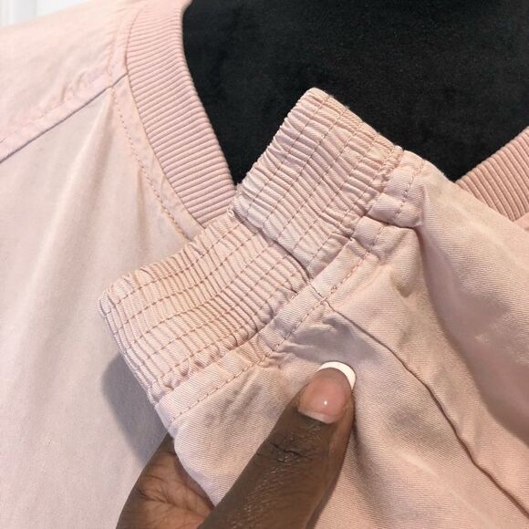 American Eagle pink zip front lightweight jacket - Picture 5 of 12